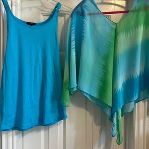 Woman’s Daisy Fuentes blue shirt set, Sizes XL & one size fits all